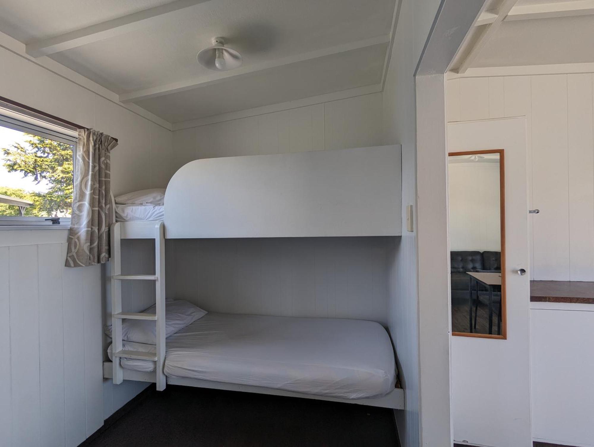 Holdens Bay Holiday Park โรโตรัว ภายนอก รูปภาพ