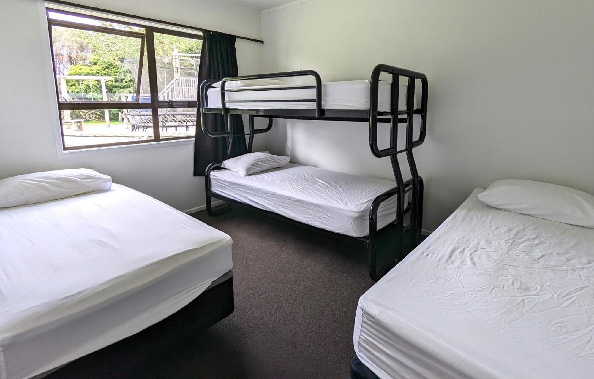 Holdens Bay Holiday Park โรโตรัว ภายนอก รูปภาพ