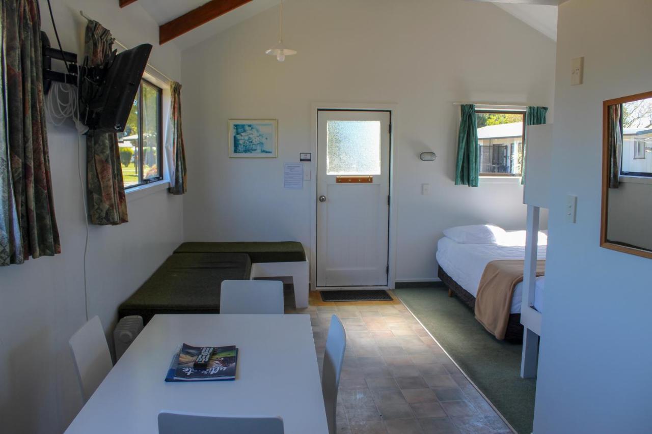 Holdens Bay Holiday Park โรโตรัว ภายนอก รูปภาพ